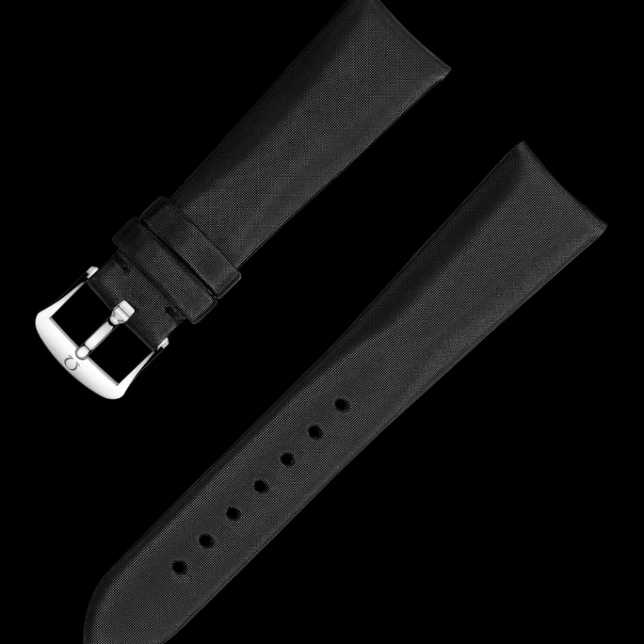 Bracelet en satin technologique noir avec boucle ardillon|OMEGA Online