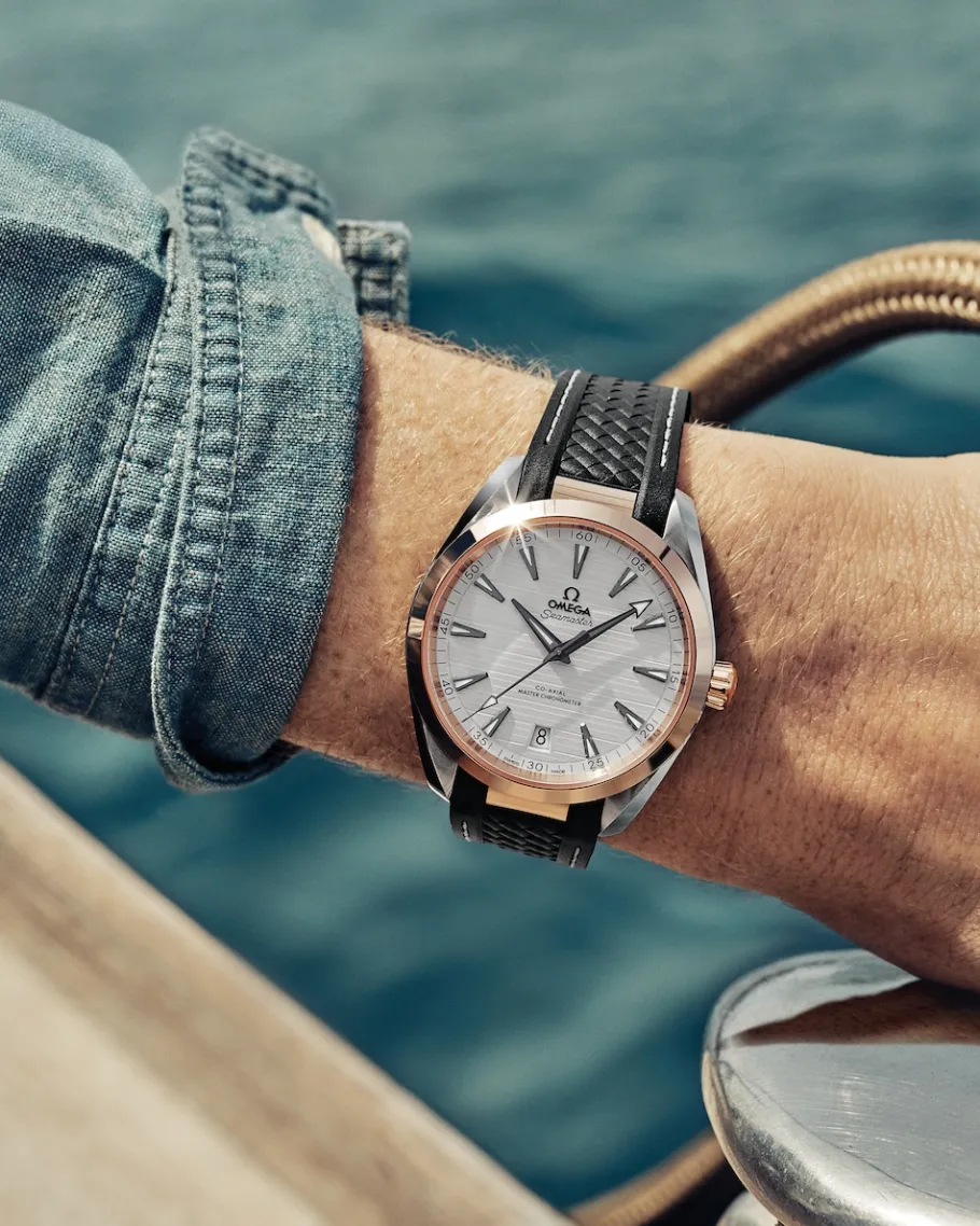 41 mm, acier ‑ or « Sedna™ » sur bracelet caoutchouc|OMEGA Outlet