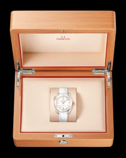 39,5 mm, acier ‑ or « Sedna™ » sur bracelet en cuir doublé de caoutchouc|OMEGA Discount