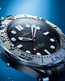 42 mm, acier sur bracelet caoutchouc|OMEGA Hot