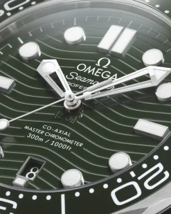 42 mm, acier sur bracelet caoutchouc|OMEGA Outlet
