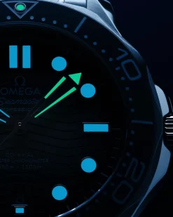 42 mm, acier sur bracelet caoutchouc|OMEGA Discount