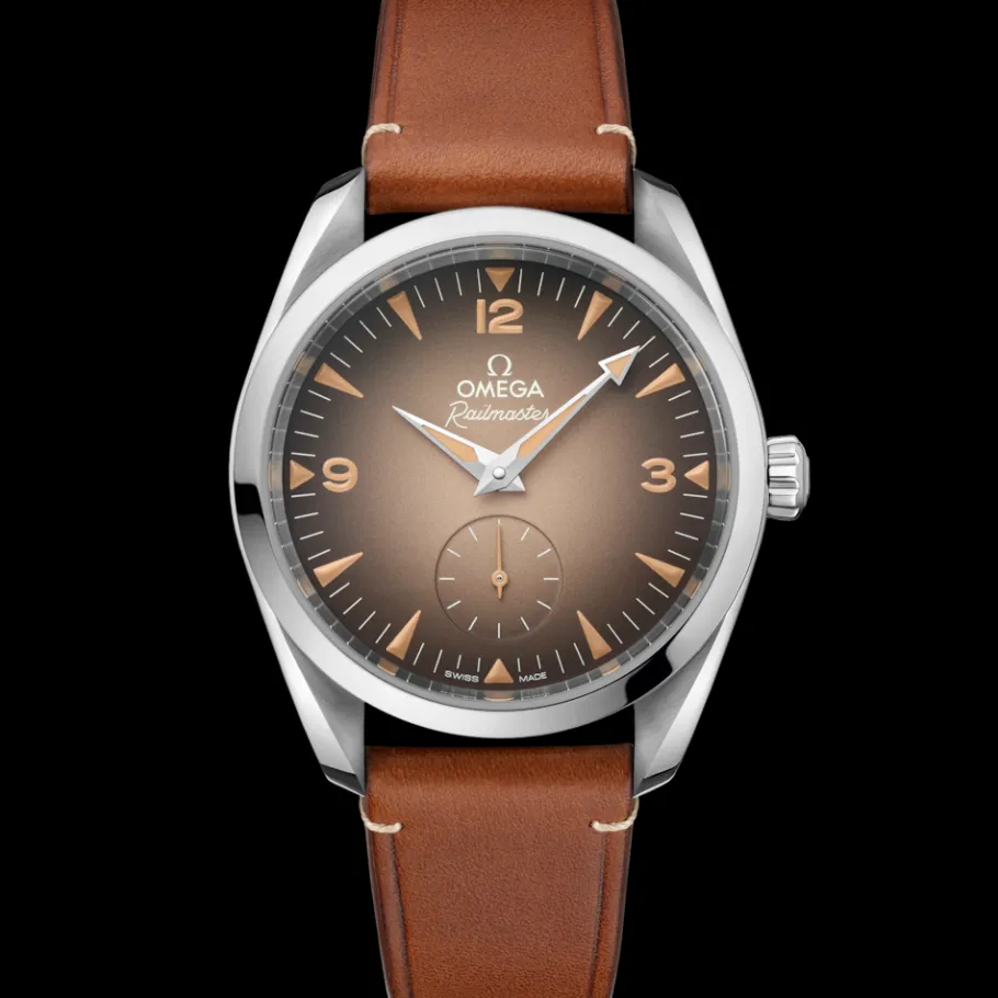 38 mm, acier sur bracelet en cuir|OMEGA Hot