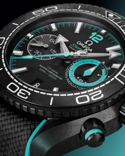 45,5 mm, céramique noire sur bracelet caoutchouc|OMEGA Outlet