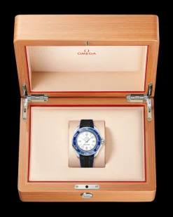 45,5 mm, O‑MEGASTEEL sur bracelet caoutchouc|OMEGA Fashion