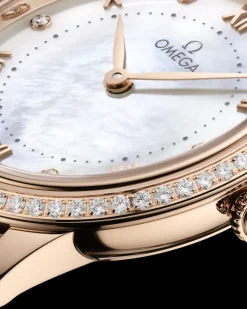 30 mm, or Sedna™ sur bracelet en cuir|OMEGA Sale