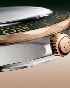 42 mm, titane ‑ Bronze gold sur titane|OMEGA Best