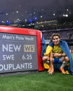 41 mm, titane sur bracelet caoutchouc|OMEGA Sale