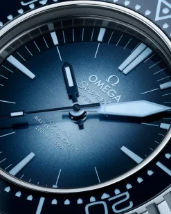 55x45 mm, O‑MEGASTEEL sur bracelet caoutchouc|OMEGA Hot