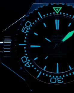 55x45 mm, O‑MEGASTEEL sur bracelet caoutchouc|OMEGA Hot